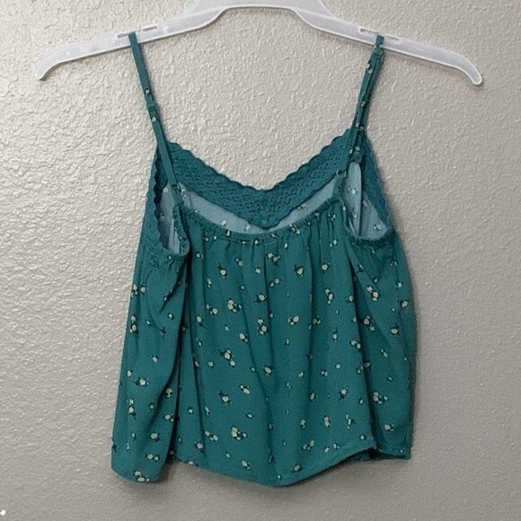 American Eagle Outfitters Small Green floral crop top - Picture 8 of 11